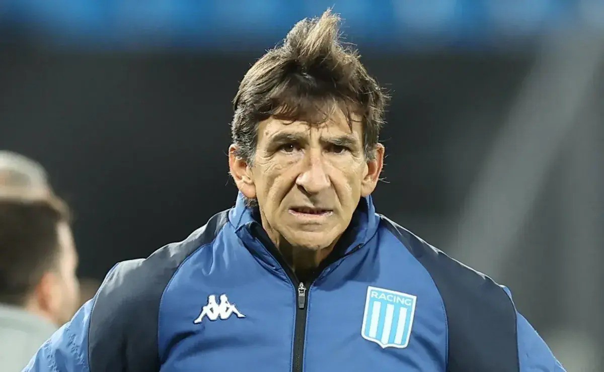 Técnico Gustavo Costas foi campeão internacional como jogador do Racing, em 1988, justamente contra o Cruzeiro