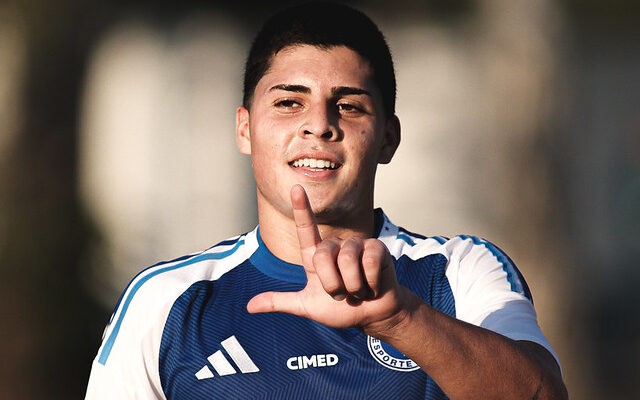 Meia Baptistella é o artilheiro do Cruzeiro no Brasileiro Sub-20 (Foto: Gustavo Martins/Cruzeiro)