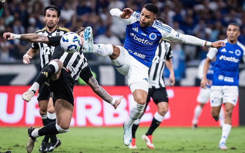 Atlético e Cruzeiro voltam a se enfrentar no Mineirão