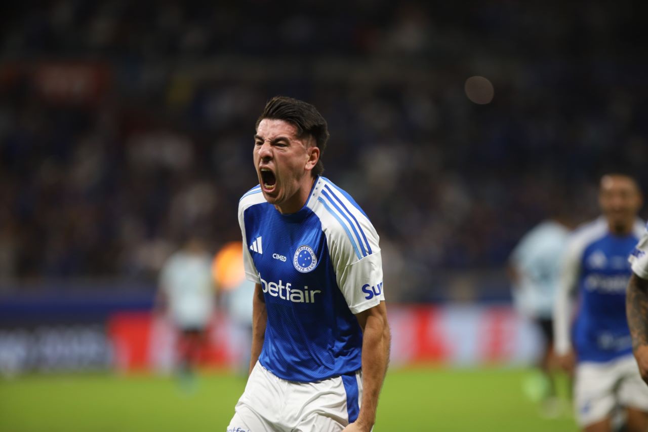 Villalba marcou seu primeiro gol pelo Cruzeiro diante do Grêmio