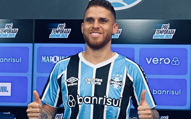 Cuellar, ex-Flamengo, comete gafe na apresentação ao Grêmio (Foto: Divulgação)