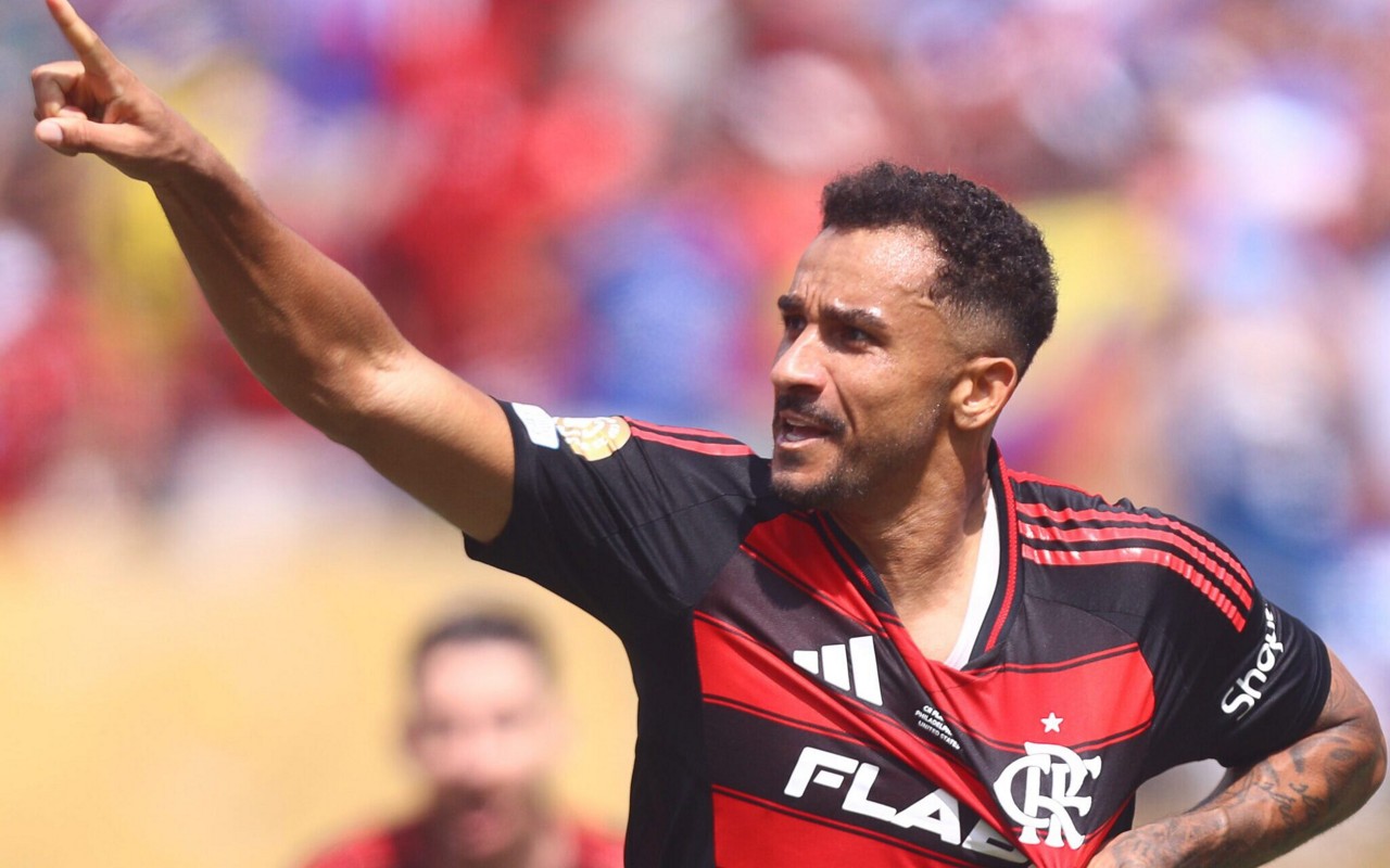 Danilo comemora gol pelo Flamengo contra o Chelsea pelo Mundial de Clubes (Foto: Gilvan de Souza/Flamengo)
