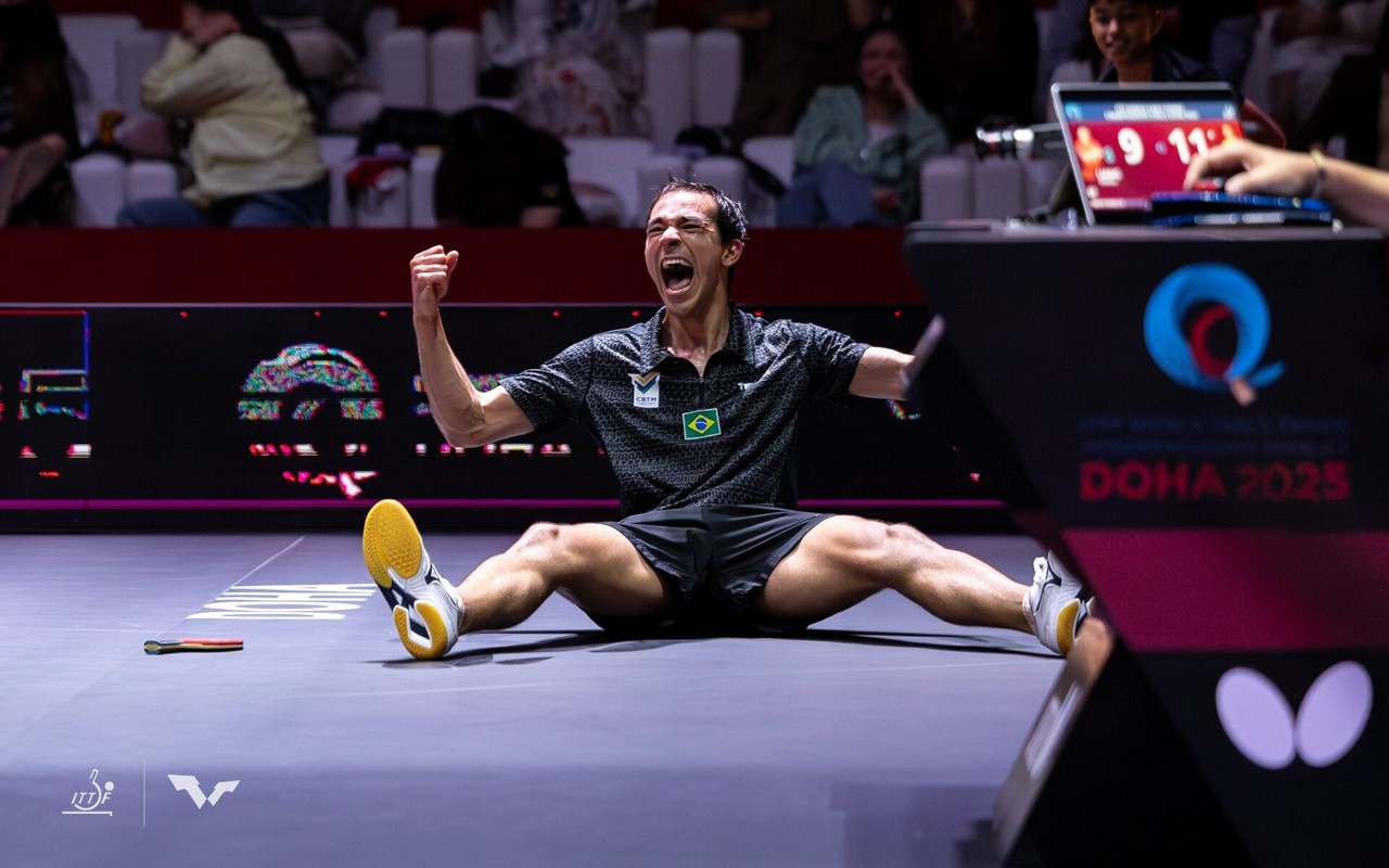 Calderano comemorou muito a classificação à final (Foto: Divulgação/ WTT)