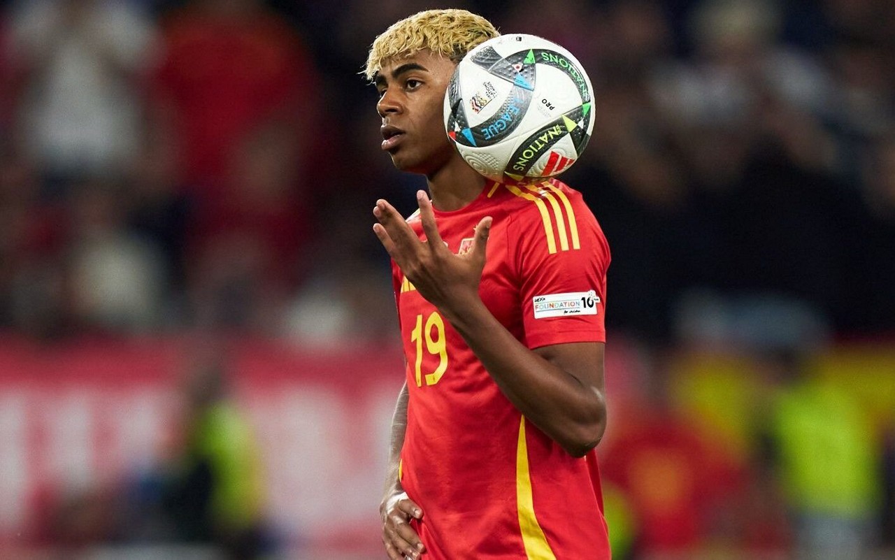 Neymar e Lamine Yamal curtiram juntos o último sábado (21) no Brasil (Foto: Reprodução)