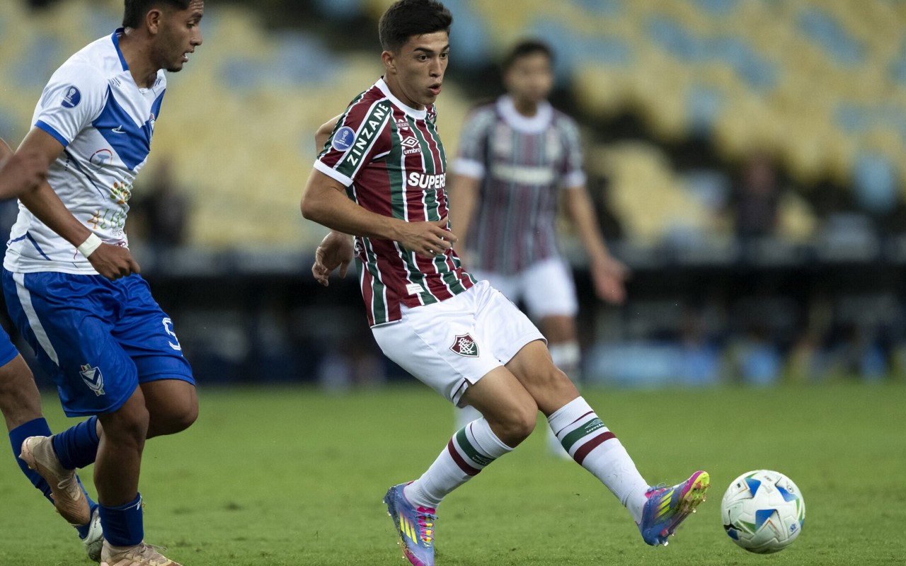Ruben Lezcano em campo pelo Fluminense na Sul-Americana (Foto: Jorge Rodrigues/AGIF)