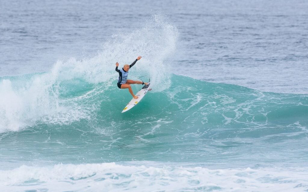 Tati Weston-Webb retornou em Saquarema (Foto: Camila Othon/ WSL)