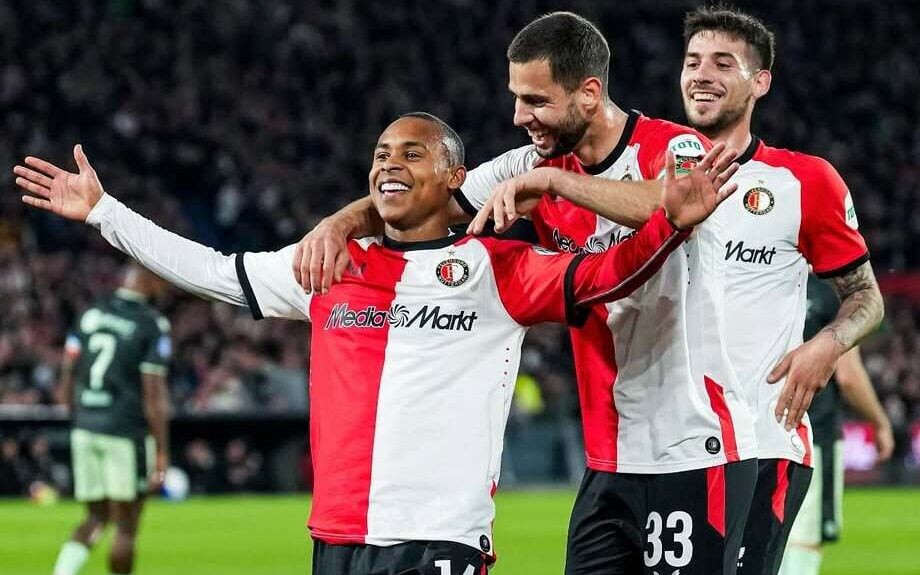 Igor Paixão comemora gol marcado pelo Feyenoord (Foto: Divulgação/Feyenoord)