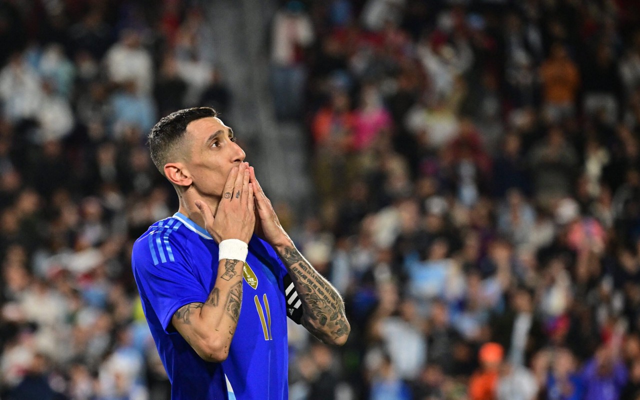 Ángel Di María em ação pela seleção da Argentina (Foto: Frederic J. Brown/AFP)