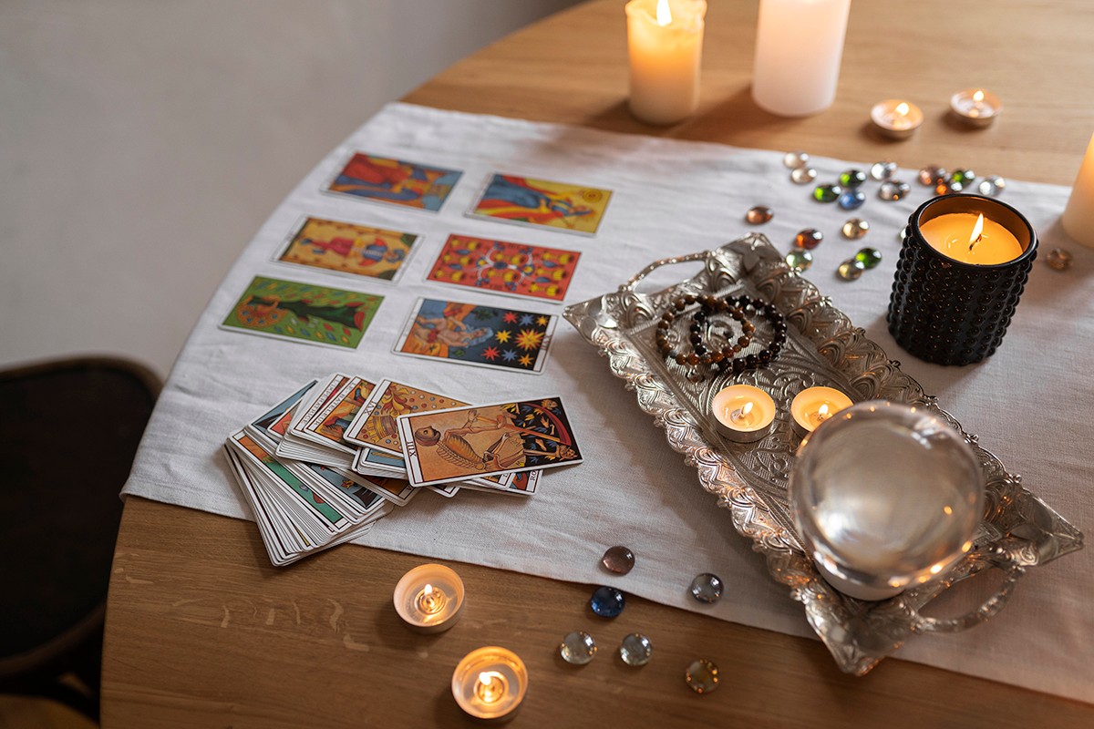 No Dia do Amigo, veja o que o Tarot diz sobre suas amizades