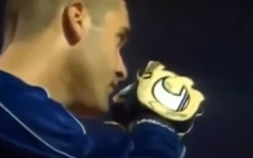 Marcos toma café durante partida do Palmeiras (Foto: Reprodução)