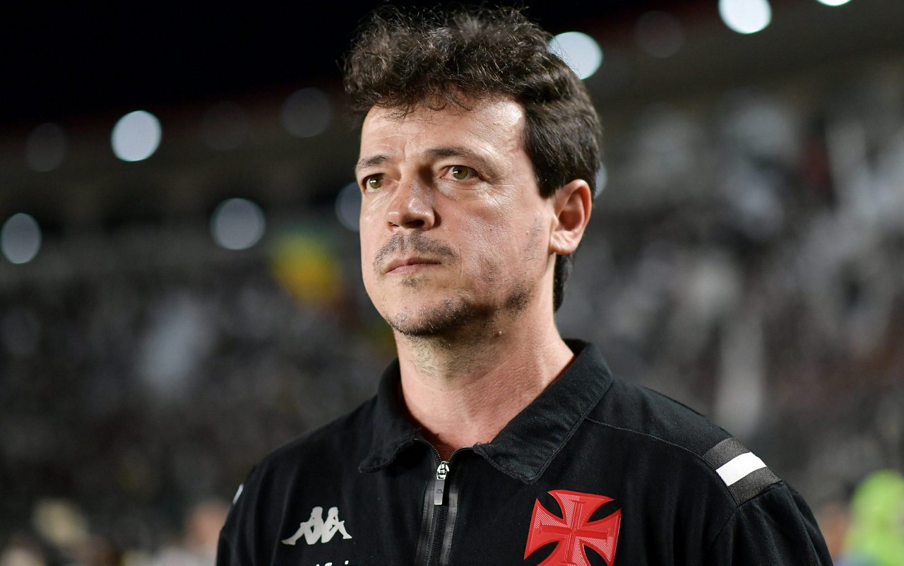Jair em campo pelo Vasco no Brasileirão (Foto: Thiago Ribeiro/AGIF)
