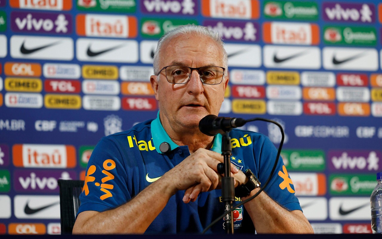 Dorival Júnior durante coletiva de imprensa da Seleção Brasileira (Foto: Rafael Ribeiro/CBF)