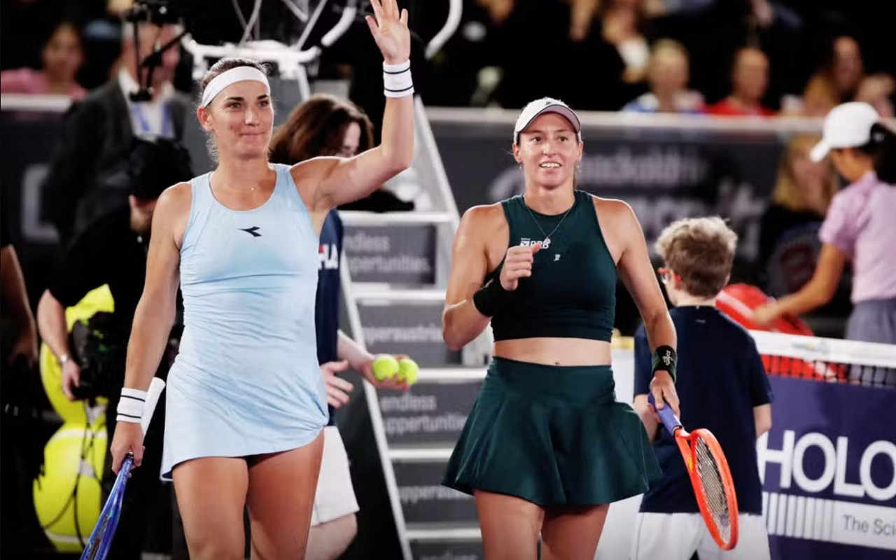Luisa Stefani e Timea Babos (Foto: Matthias Hauer/WTA Linz)
