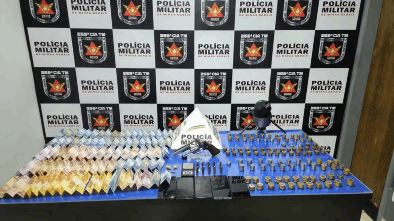 Dupla é presa por tráfico e porte de arma em Pirapora