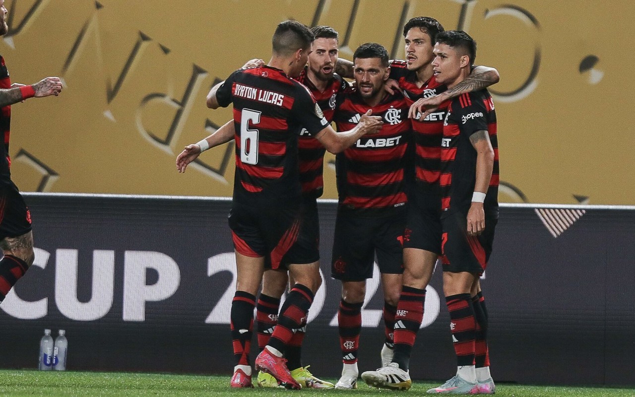 Flamengo comemora gol contra o Espérance (Foto: Gilvan de Souza/Flamengo)