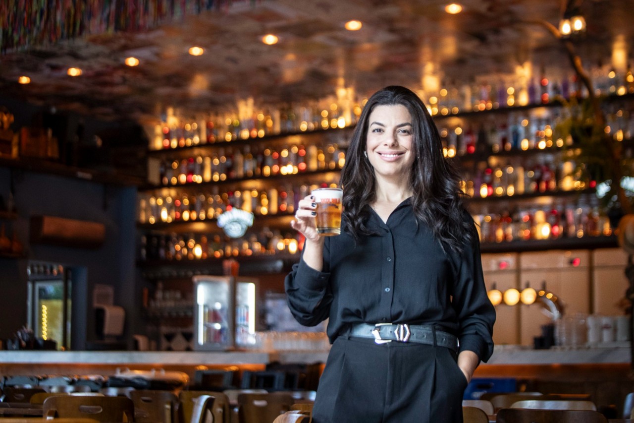 Aline Prado, sócia do bar Tatu Bola, acredita que clientes têm buscado bares nas regiões onde moram 