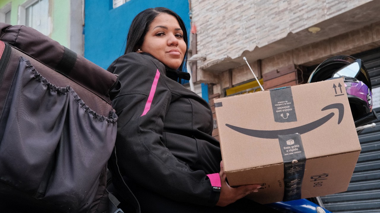 Novo programa da Amazon é uma oportunidade de renda extra para pequenas e médias empresas