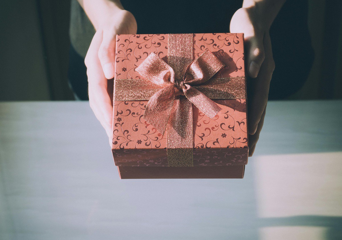 Consumidores de BH pretendem dar principalmente roupas de presente de Natal