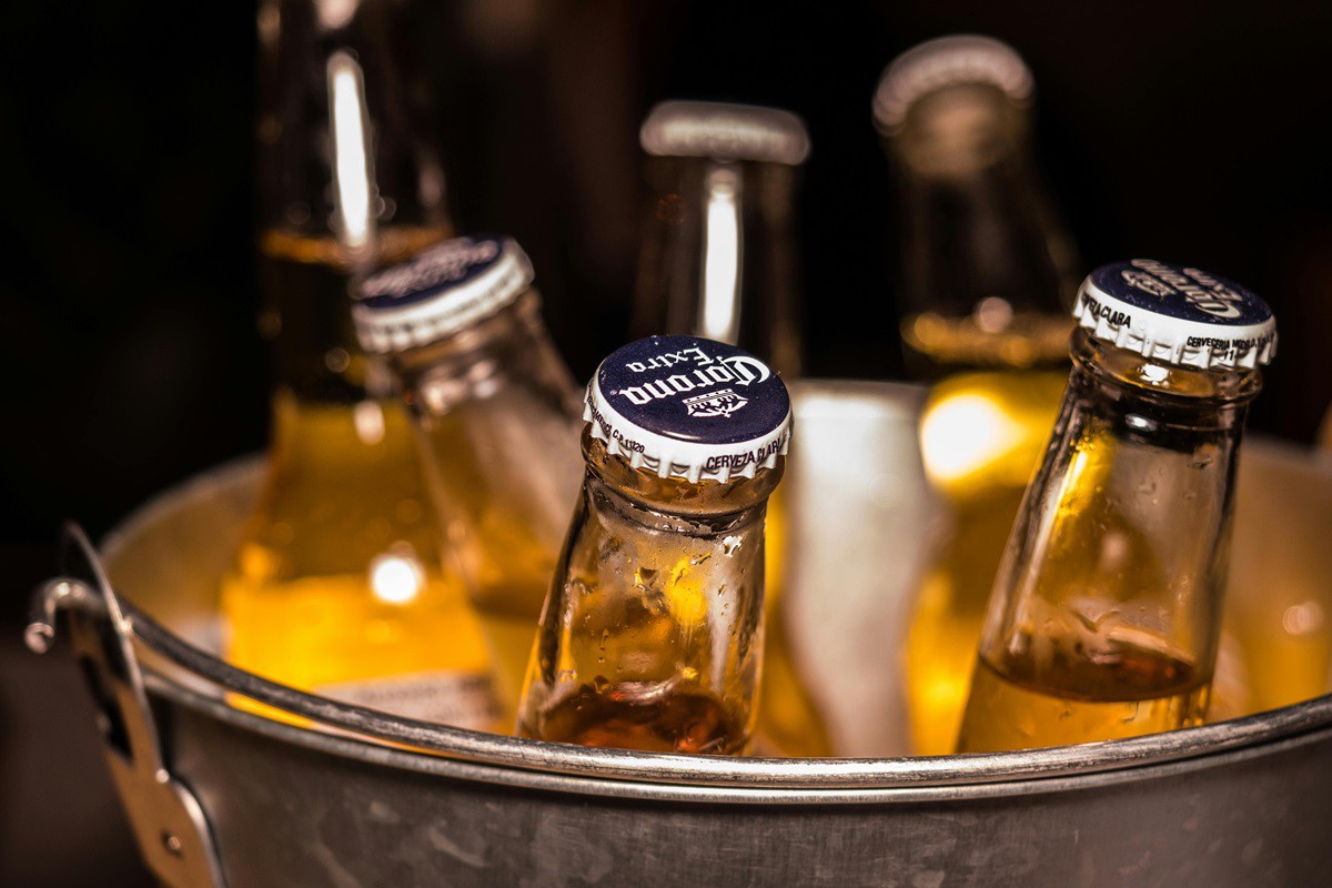 Corona foi uma das cervejas que subiram de preço entre junho e agosto 