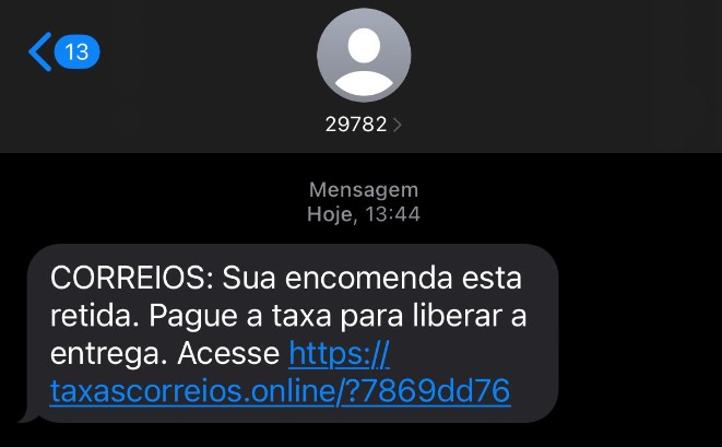 Exemplo de SMS do golpe da "taxa das blusinhas"