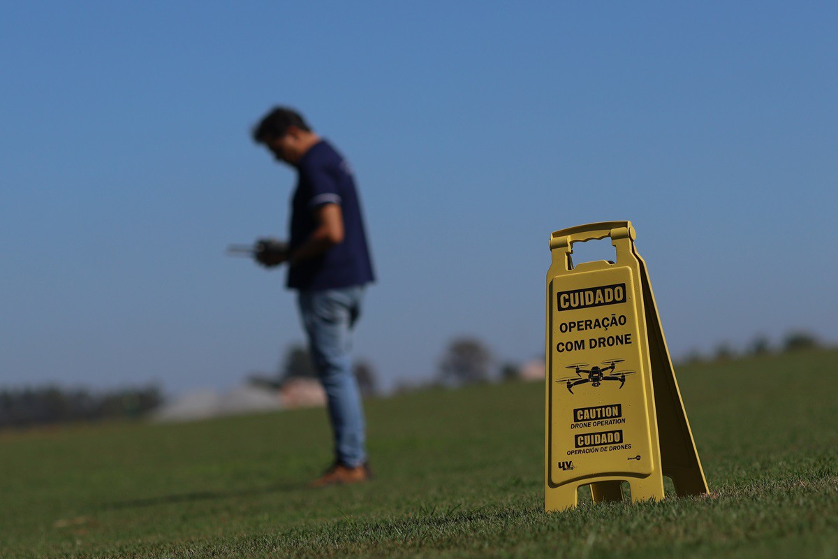 Produtores e empresários colhem diversos benefícios ao trabalhar com os drones, mas apontam dificuldades e desafios do setor