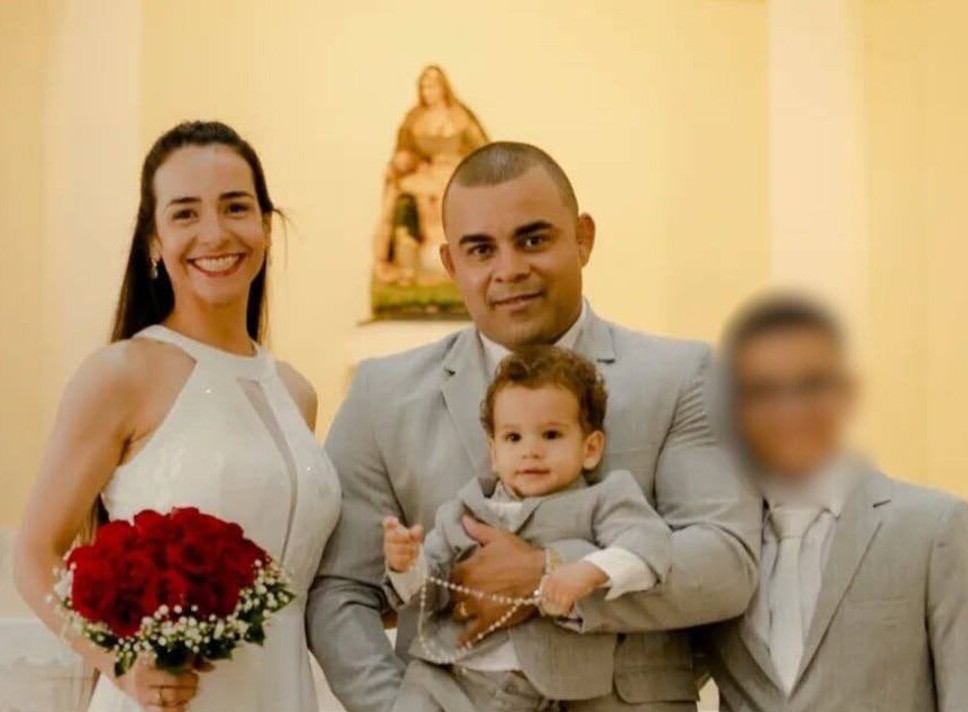 Adolescente usou uma arma, registrada em nome do pai, para cometer os crimes