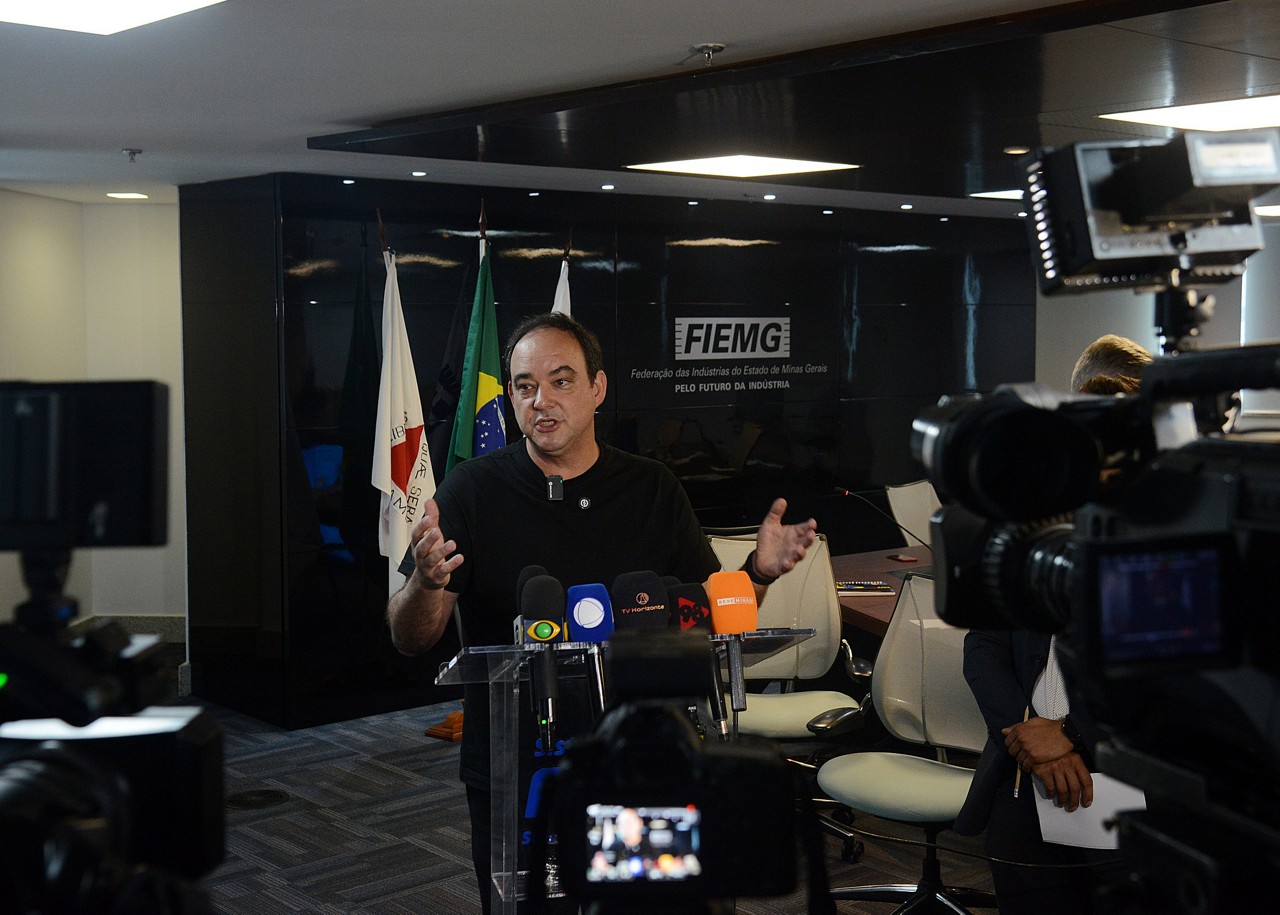 Roscoe afirmou que a indústria mineira, especialmente o setor siderúrgico, sofrerá um impacto severo com a tarifa de 50%
