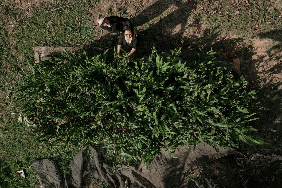 Casal de pequenos agricultores na zona rural de Itabirito aderiu à fossa tevap, solução ecológica que evita a contaminação do lençol freático