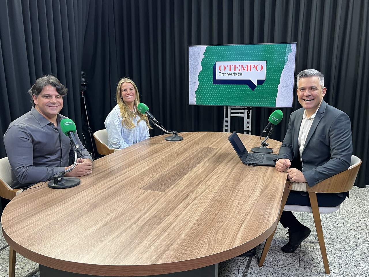 Emir Cadar Filho e Ana Carolina Martins são entrevistados por Léo Mendes para O TEMPO ENTREVISTA
