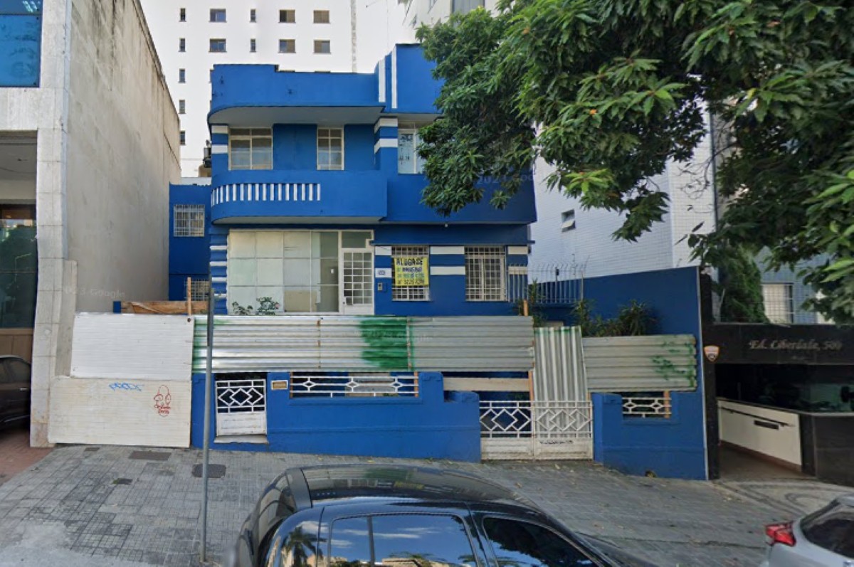 Casa na rua Alagoas, na Savassi, está na lista do leilão da MGI