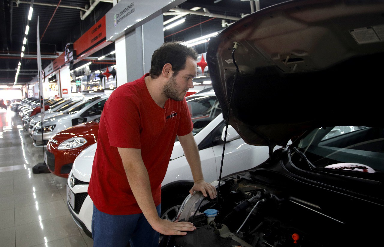 Lucas Guerra de Carvalho, 25 anos, é um dos jovens que desejam comprar carro em algum momento no futuro