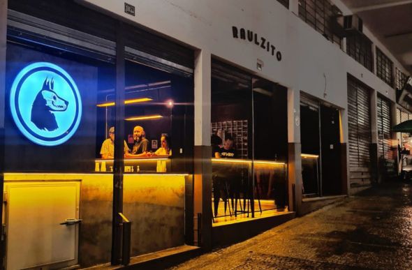Bar Raulzito está ao lado do Portaria, na praça Raul Soares