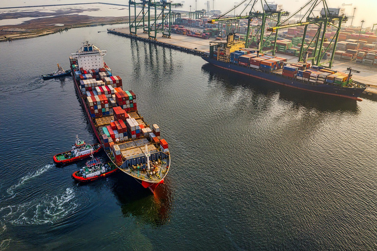 Após tarifaço, mudança de rota de exportação também altera riscos avaliados pelas seguradoras. Imagem ilustrativa