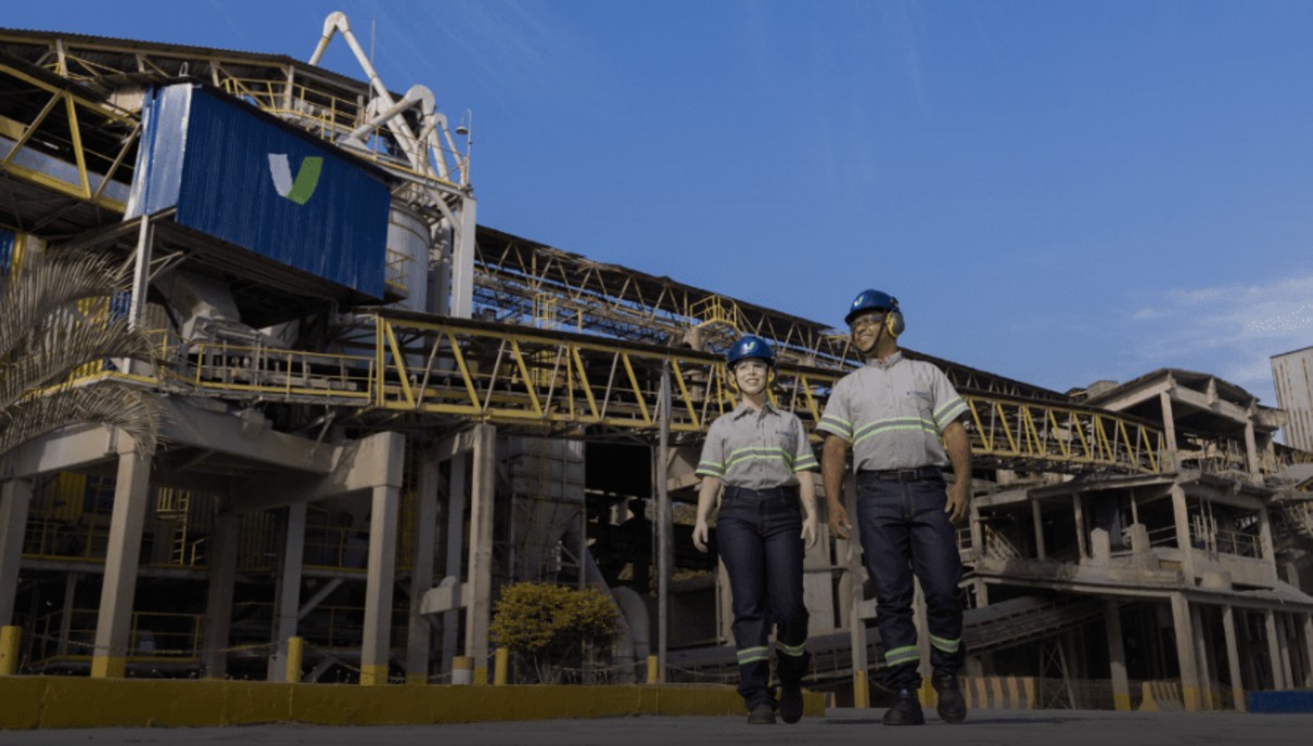 Em Minas, segundo a companhia, a atuação está alinhada à estratégia global de descarbonização
