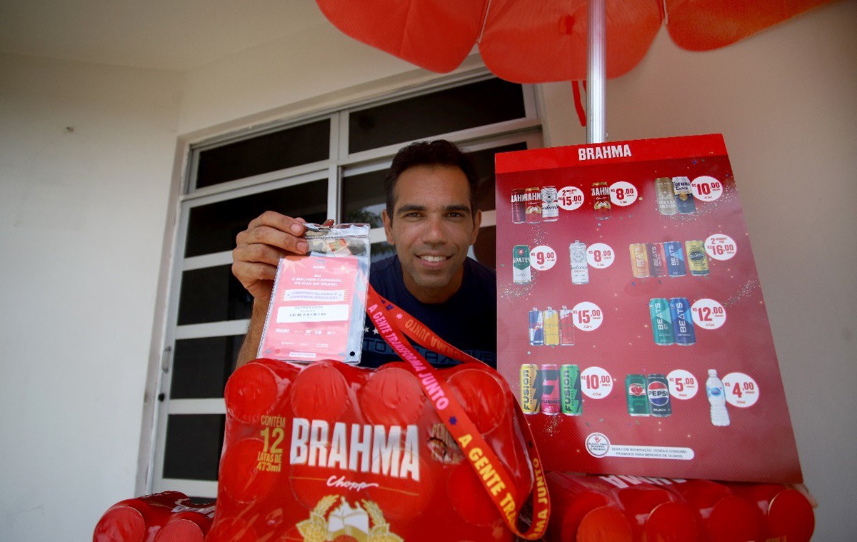 O empreendedor Walisson Oliveira decidiu vender bebidas para ter uma renda extra e espera lucrar até R$ 5 mil 