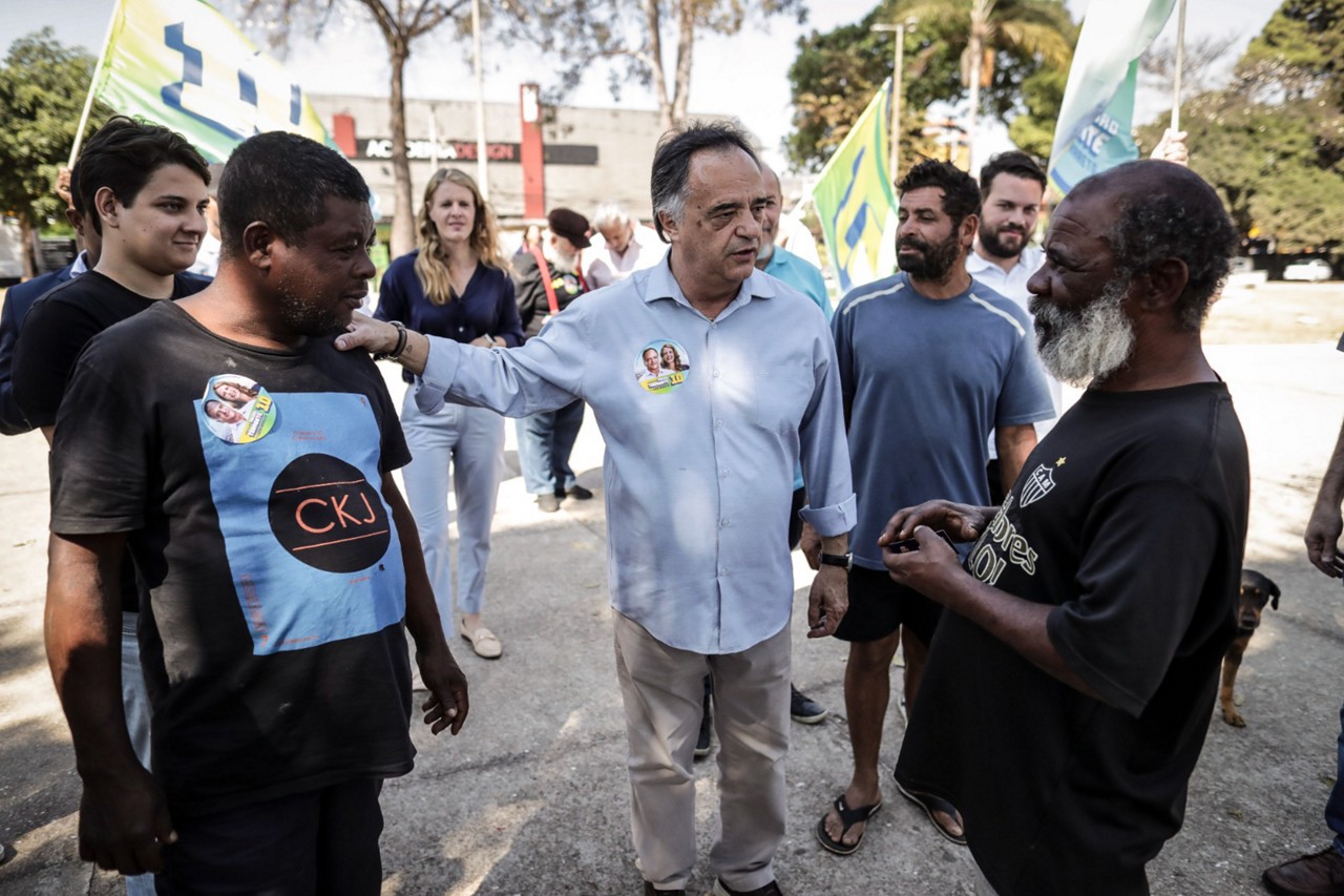 O candidato Mauro Tramonte (Republicanos) negou que a ex-secretária Maria Caldas voltará à PBH horas depois de o vice-governador Mateus Simões (Novo) criticar eventual retorno