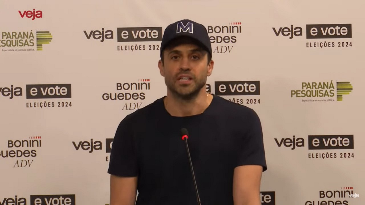 O candidato Pablo Marçal durante debate da revista Veja; comportamento do coach foi o principal motivo para ausência de Nunes, Boulos e Datena