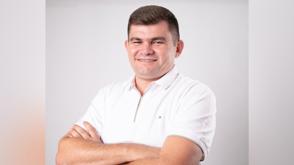 prefeito de João Dias (RN), Marcelo Oliveira (União Brasil), levou ao menos 11 tiros, enquanto caminhava na periferia da cidade