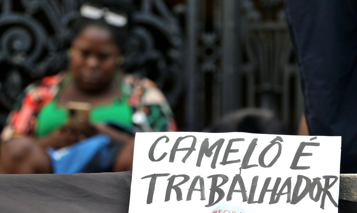 Candidato defende a livre atuação dos camelôs 