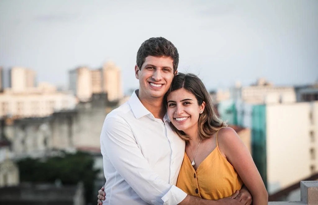 João Campos e Tabata Amaral: Enquanto ele tem 76% das intenções de voto em diferentes pesquisas, ela luta para chegar ao 2º turno.