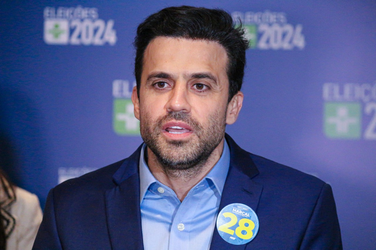 Marçal e Datena protagonizaram cenas lamentáveis no último debate entre candidatos à prefeitura de São Paulo promovido pela TV Cultura no último domingo (15)
