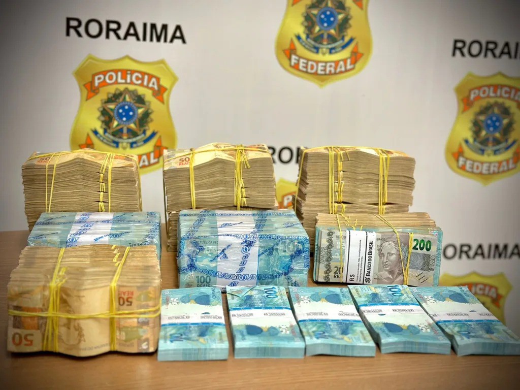O grupo estava com R$ 500 mil em espécie: todos foram autuados pelos crimes de compra de votos e associação criminosa