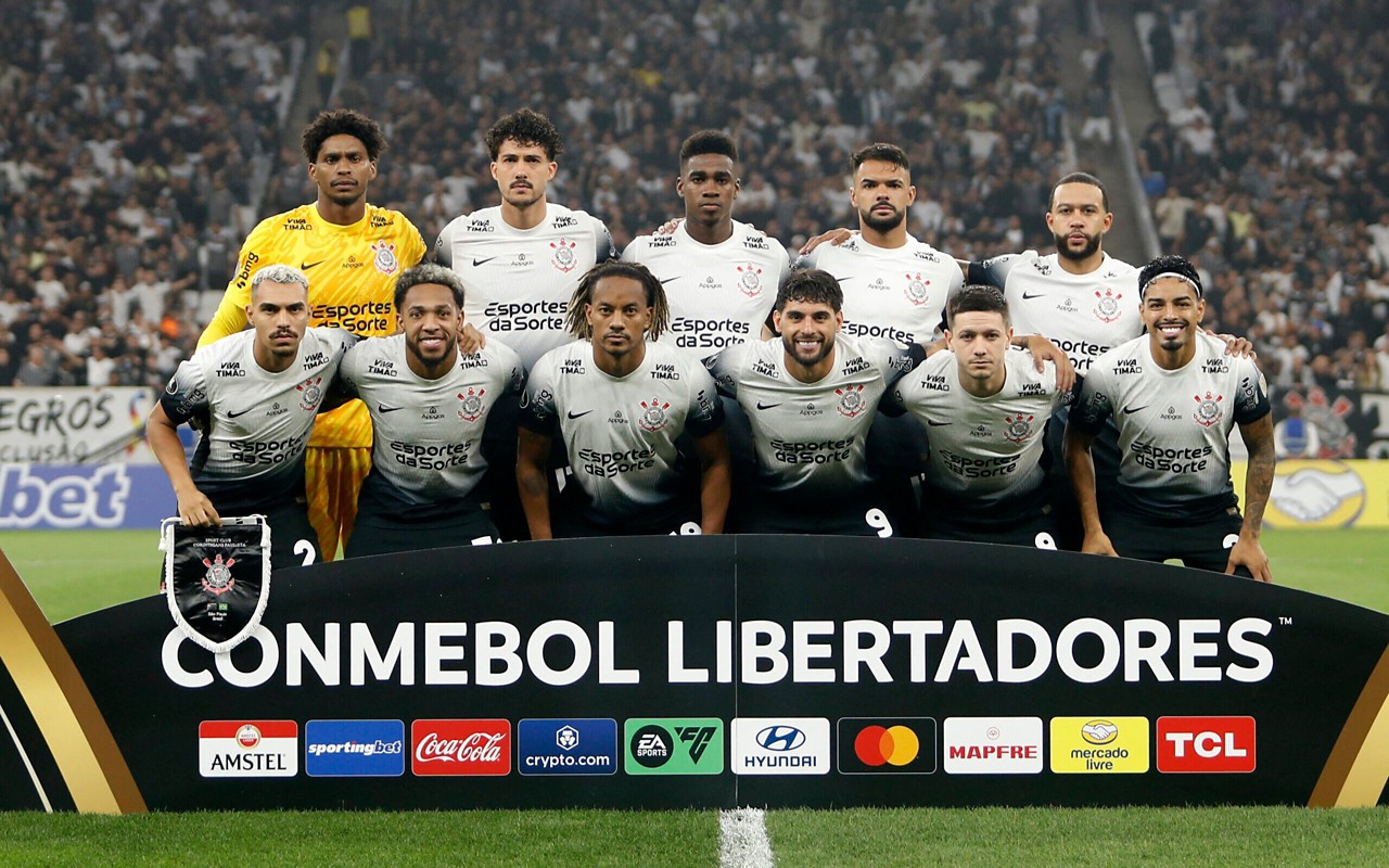 Corinthians foi eliminado na Pré-Libertadores (Foto: Miguel Schincariol / AFP)