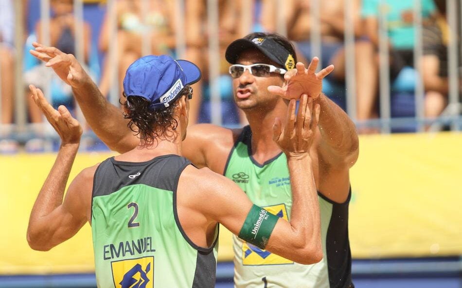 Ricardo e Emanuel fizeram uma das maiores duplas da história do vôlei de praia (Foto: Paulo Franck/ CBV)
