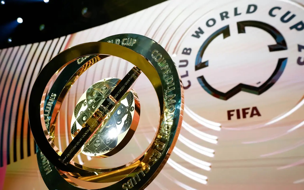 Logomarca e troféu do novo Mundial de Clubes da Fifa