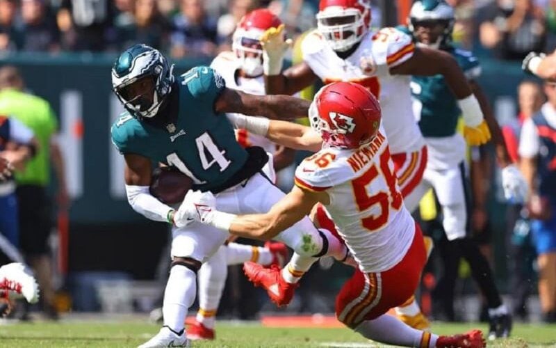 Kansas City Chiefs e Philadelphia Eagles se enfrentarão pela segunda vez no SuperBowl LVIII (Foto: Tim Nwachukwu/Reprodução)