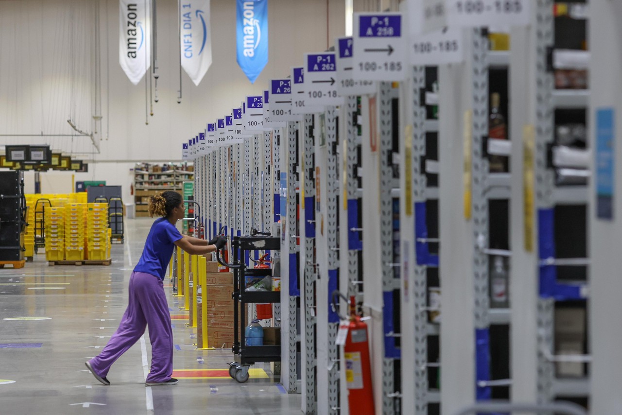 Amazon planeja manter na empresa cerca de 50% dos contratados temporários