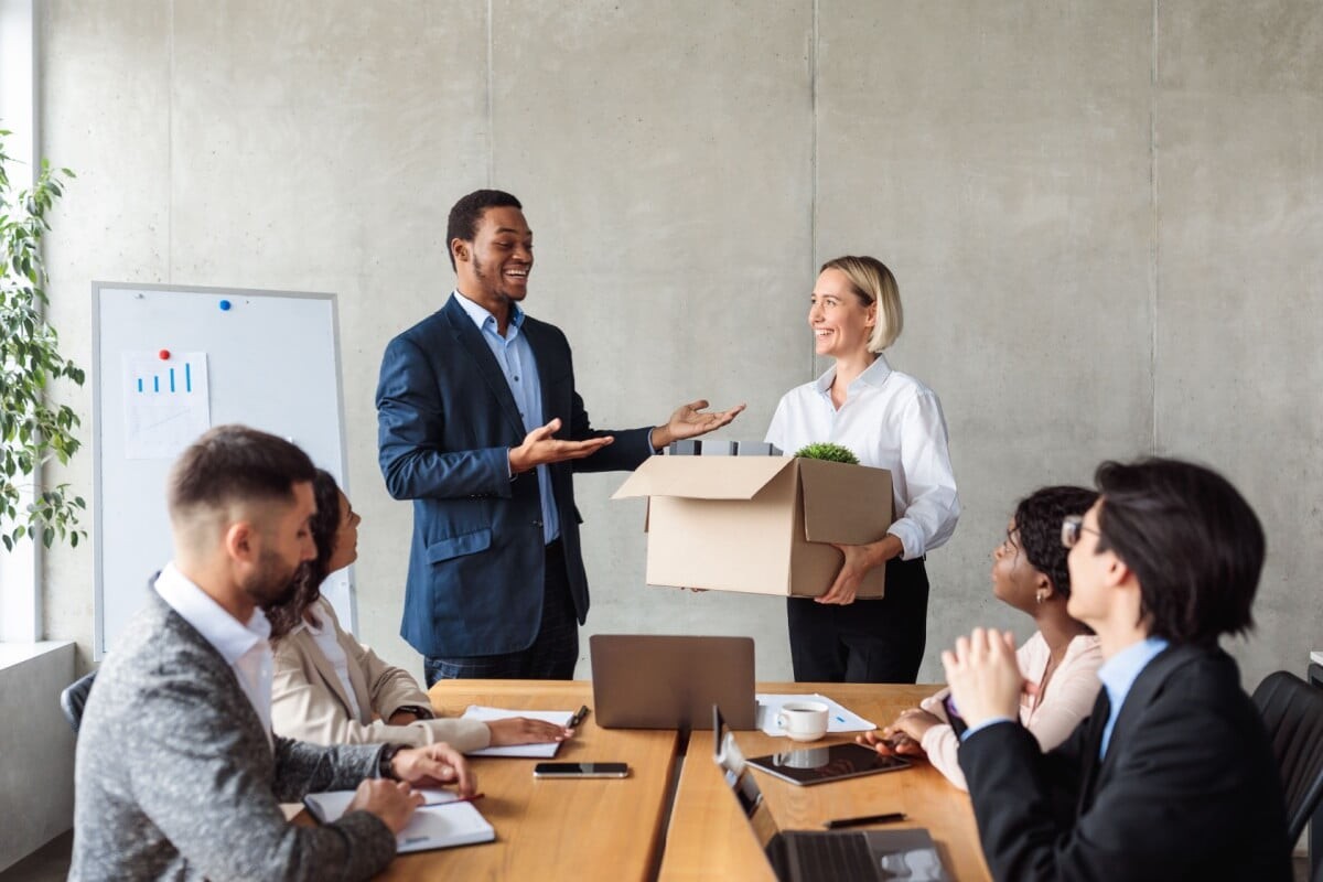O sucesso no novo emprego começa com uma mente aberta para o aprendizado
