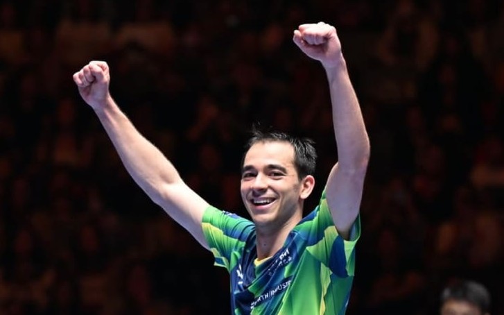 Hugo Calderano, primeiro brasileiro campeão da Copa do Mundo de Tênis de Mesa