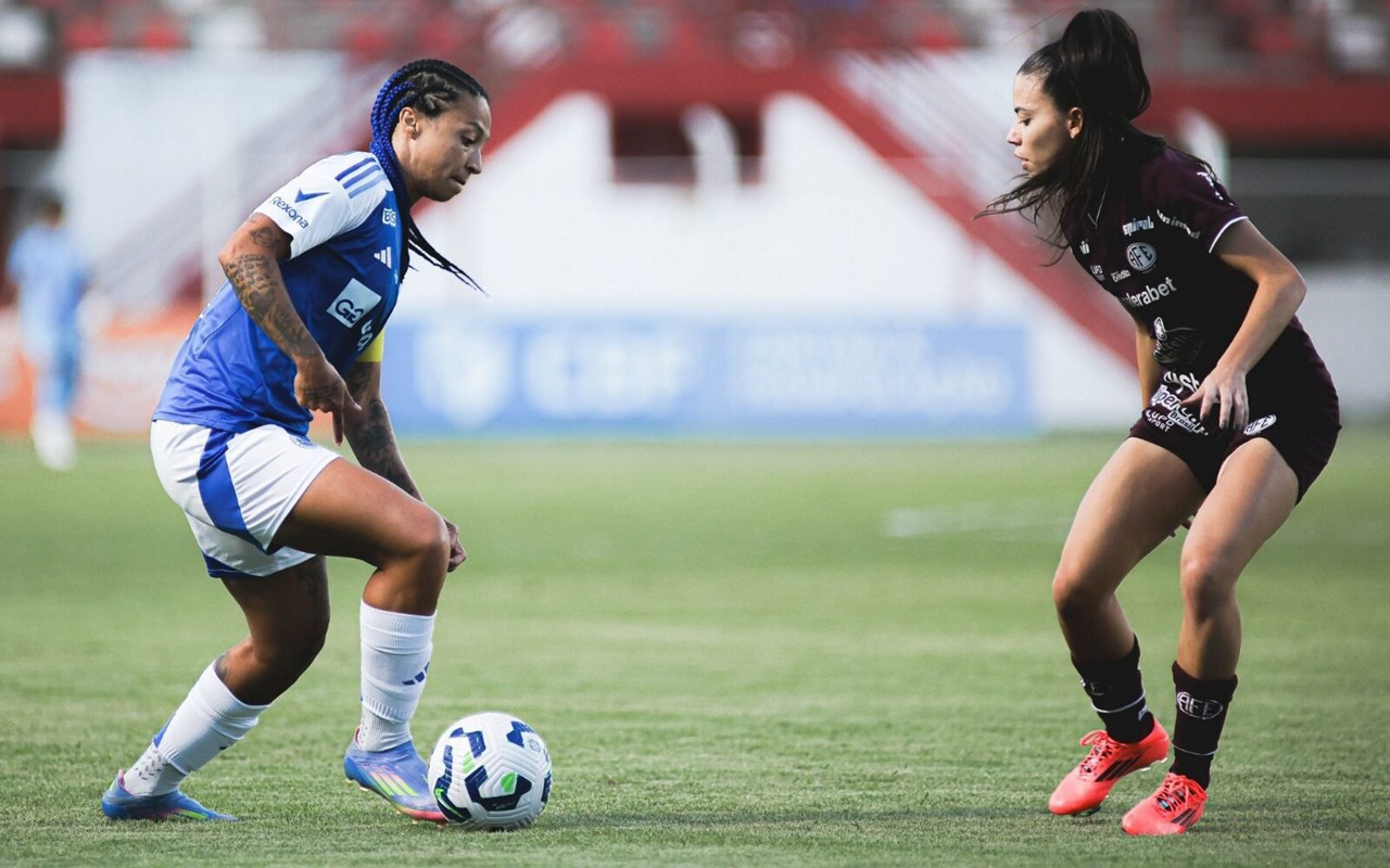 Byanca Brasil em duelo entre Cruzeiro e Sport, pelo Brasileirão feminino. (Foto: Gustavo Martins/ Cruzeiro)